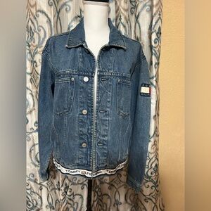 VINTAGE TOMMY HILFIGER DENIM SLEEVE PATCH W BOTTOM SIGNATURE LINING JACKET SZ S